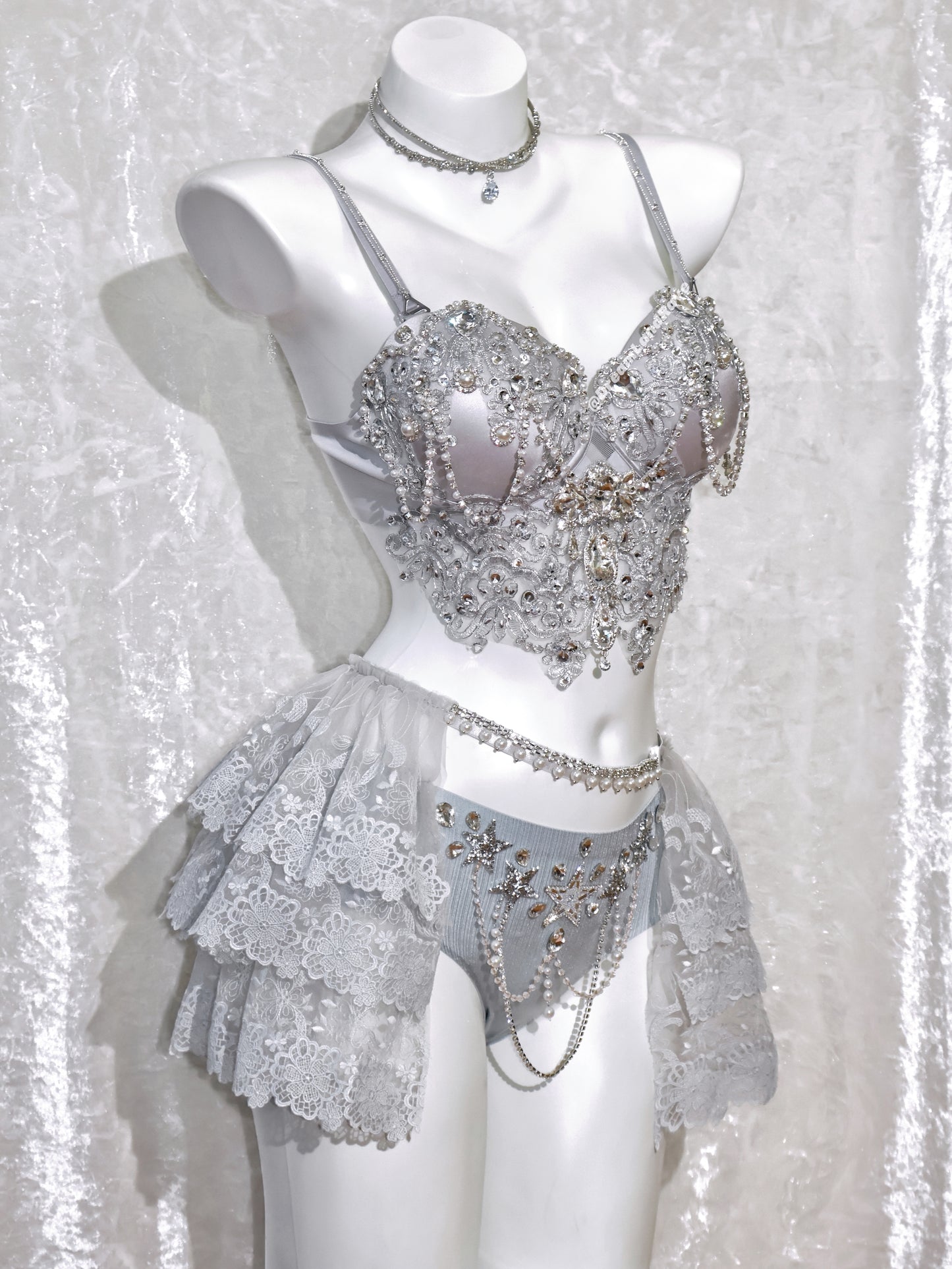 Golden Fantasy (3PC)